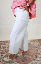 Load image into Gallery viewer, Audrey Wide Leg Jean - White