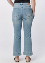 Load image into Gallery viewer, Shelby - Jeanne Flare Jean
