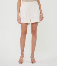 Load image into Gallery viewer, Shorts Linen Striped
