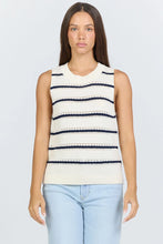 Load image into Gallery viewer, Sarinna- Black Iris Stripe
