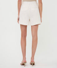 Load image into Gallery viewer, Shorts Linen Striped
