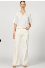 Load image into Gallery viewer, White Clement Top
