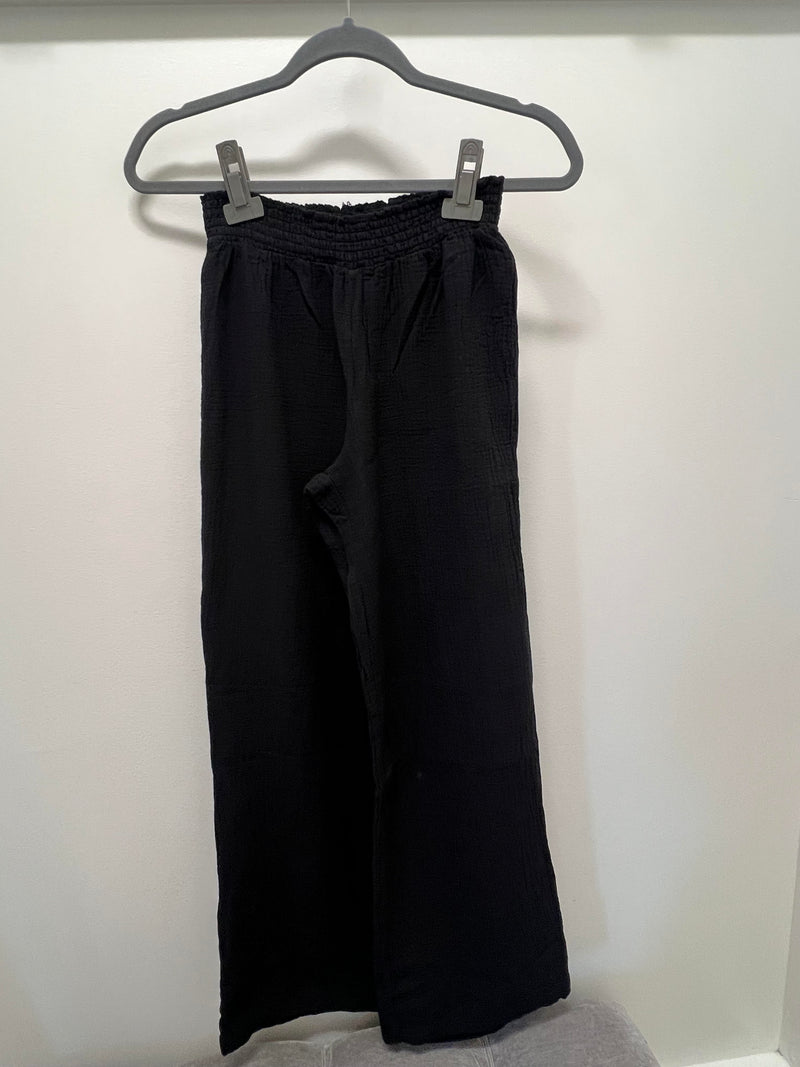 black smocked waist wide leg pant