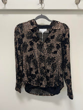 Load image into Gallery viewer, xara rose gold lily
