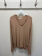 Load image into Gallery viewer, cleo top
