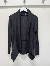 Load image into Gallery viewer, BLACK 2 TONE OPEN FACE CARDIGAN
