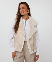 Load image into Gallery viewer, Gillet Fur Suede Vest
