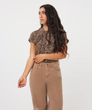 Load image into Gallery viewer, Leopard Twist Top
