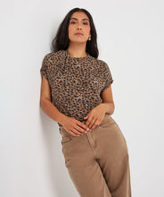 Load image into Gallery viewer, Leopard Twist Top
