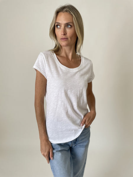 Anne - Crew Neck Ribbed Hem Tee