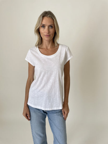 Anne - Crew Neck Ribbed Hem Tee