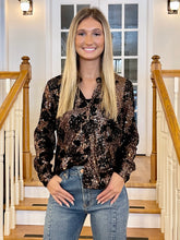 Load image into Gallery viewer, xara rose gold lily
