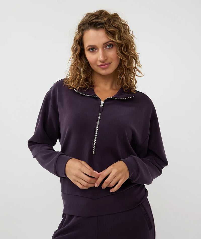 DARK PURPLE 1/4 ZIP MODAL TOP