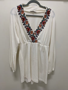 WHITE CROSS STITCH TUNIC