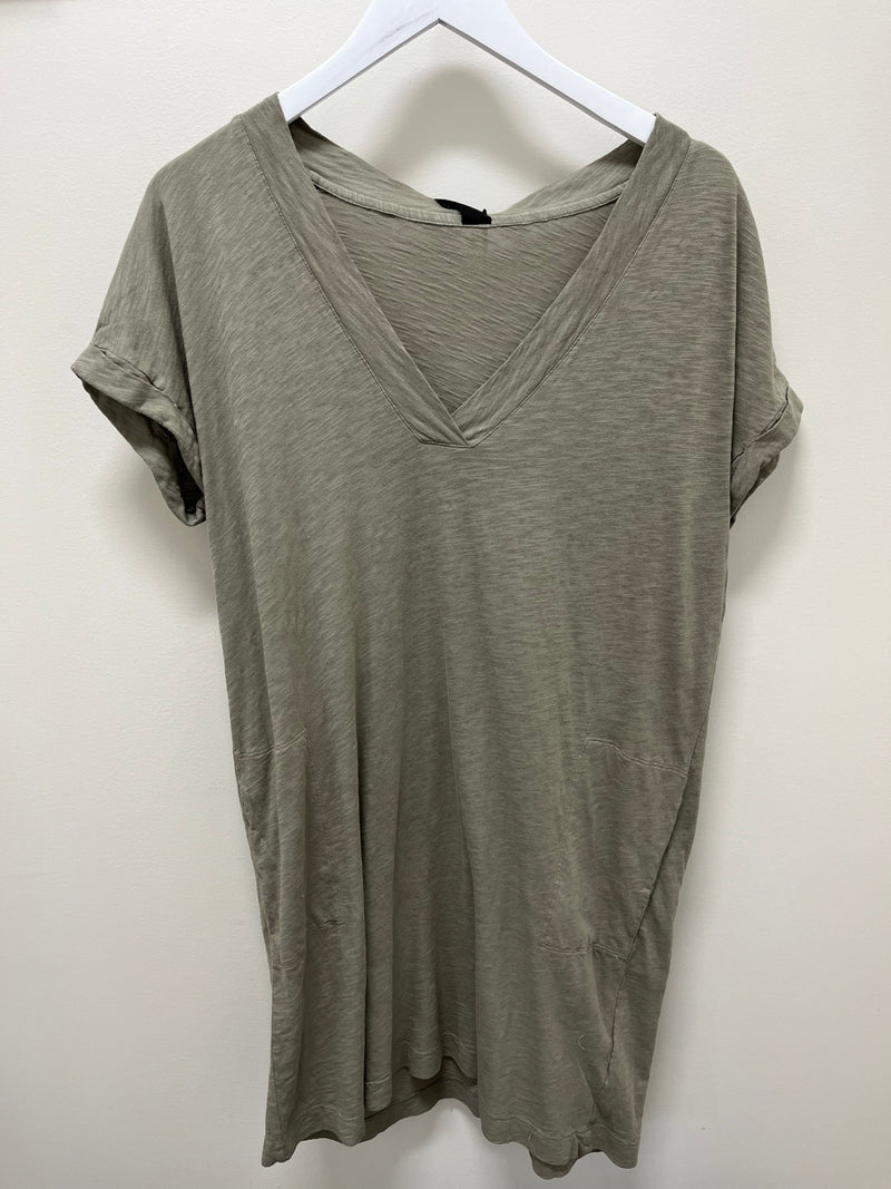 DOLMAN V-NECK DRESS